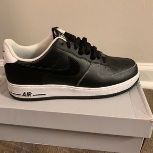 Nike Air Force 1 (2011)